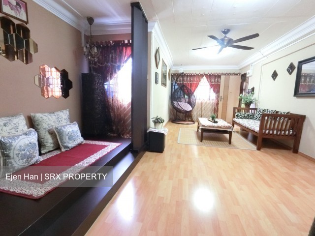 Yishun Street 11 thumbnail photo